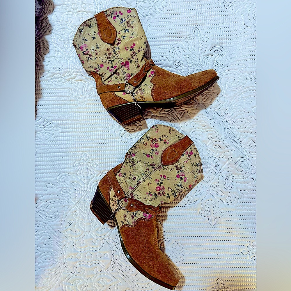 Santa Fe Women's Western Boot - Suede And Floral Leather - 8.5